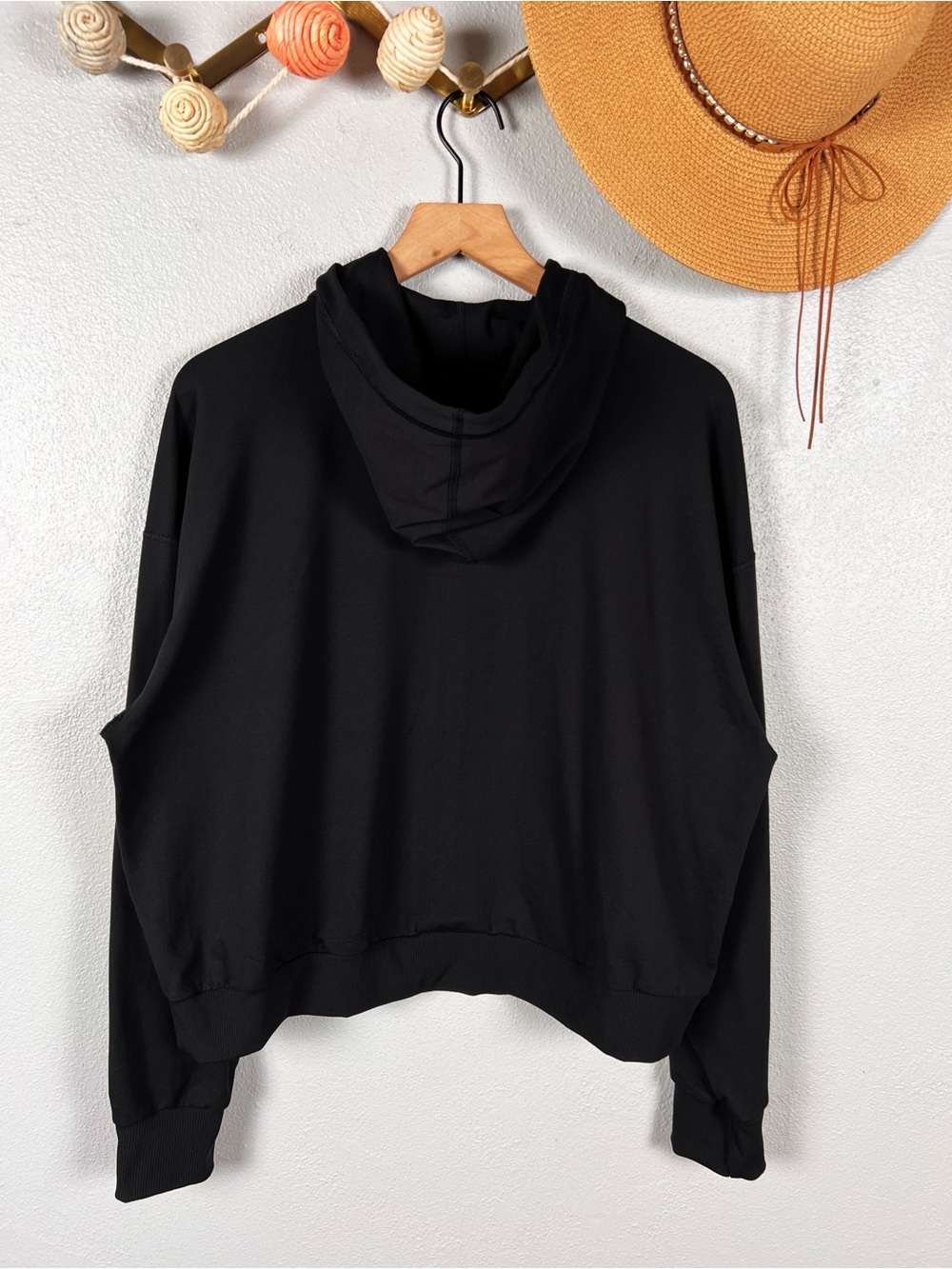 Vuori Halo Modern Full Zip Hoodie in True Black Size XL - Picture 6 of 8